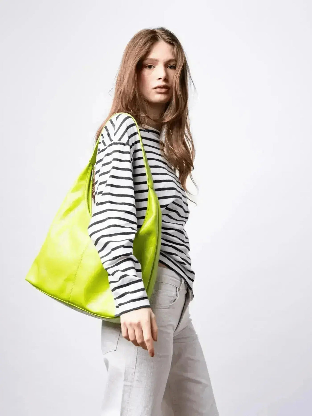 Velmira™ Elegante Vintage Tote Bag aus veganem Leder